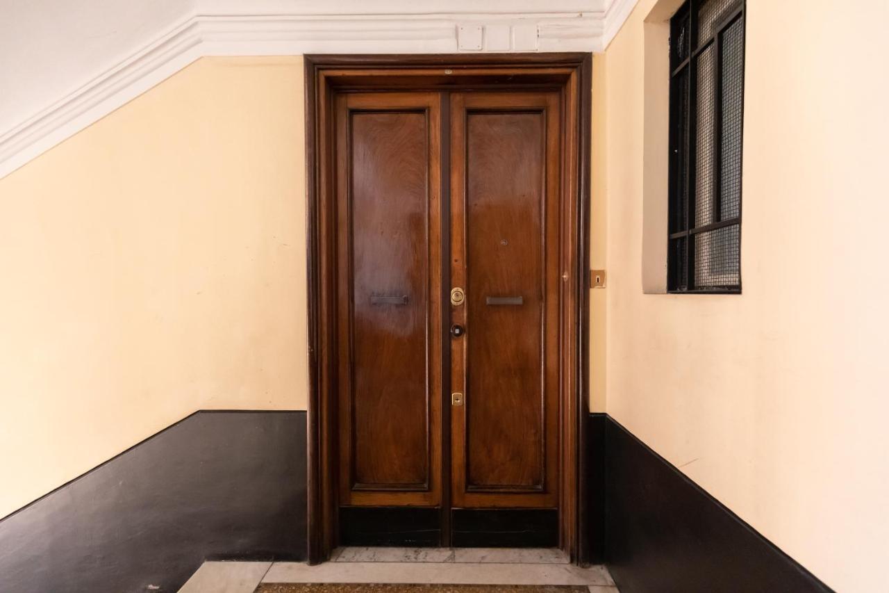 Prestigious At The Vatican Appartement